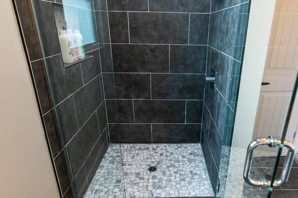 Restaurants-Pets-Professionals-Fastwifi-A C-Patios Apartment Сан Диего Екстериор снимка